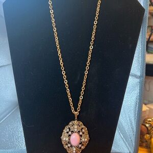 Avon Vintage Queen Anne Victorian Elegant Gold and Pink Pendant Necklace